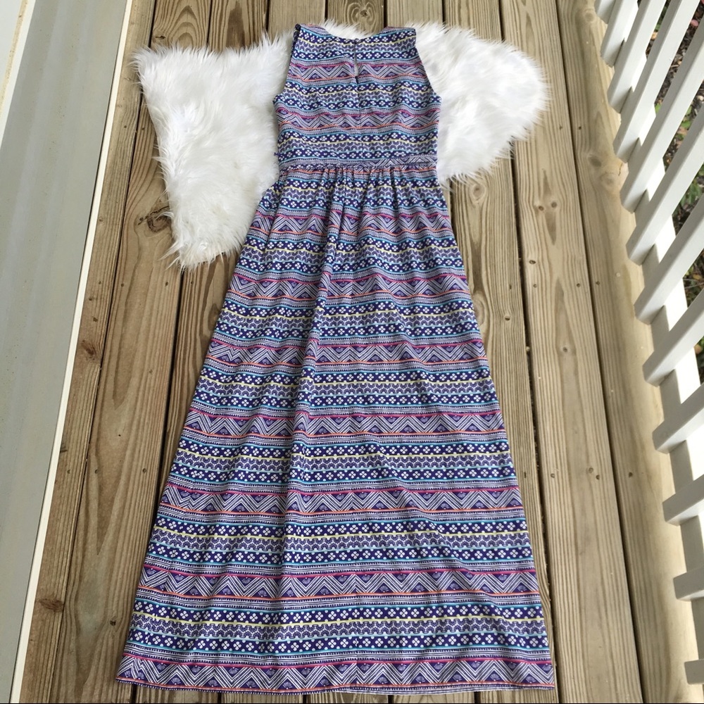 Vineyard Vines Blue and Pink Patterned Maxi Dress - Picture 8 of 11